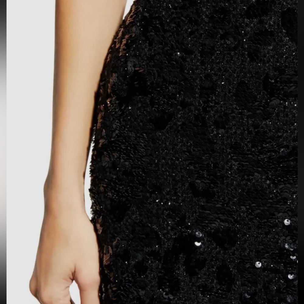 size small - Picture 3 of 3
